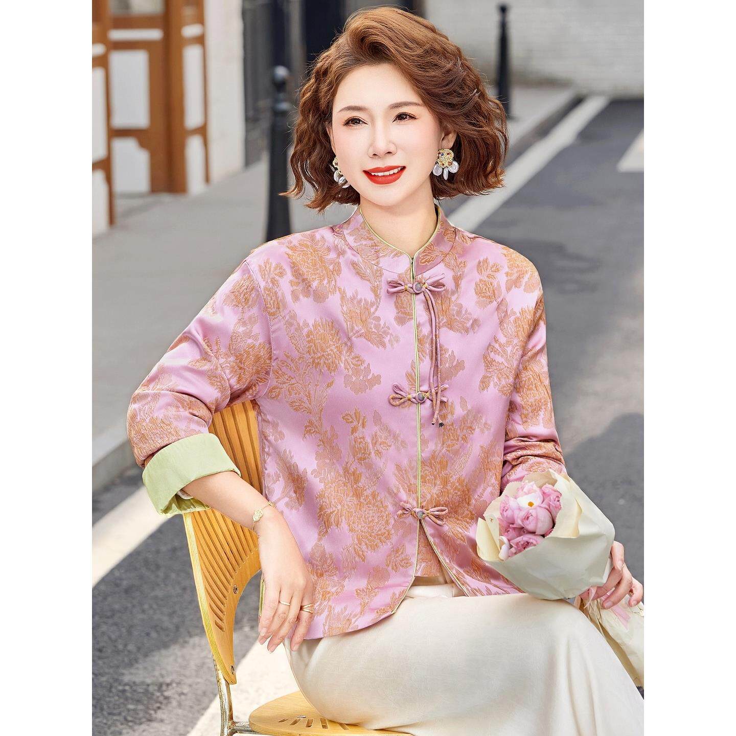 新中式妈妈春装外套2026新款中老年国风唐装贵夫人中年女轻奢上衣
