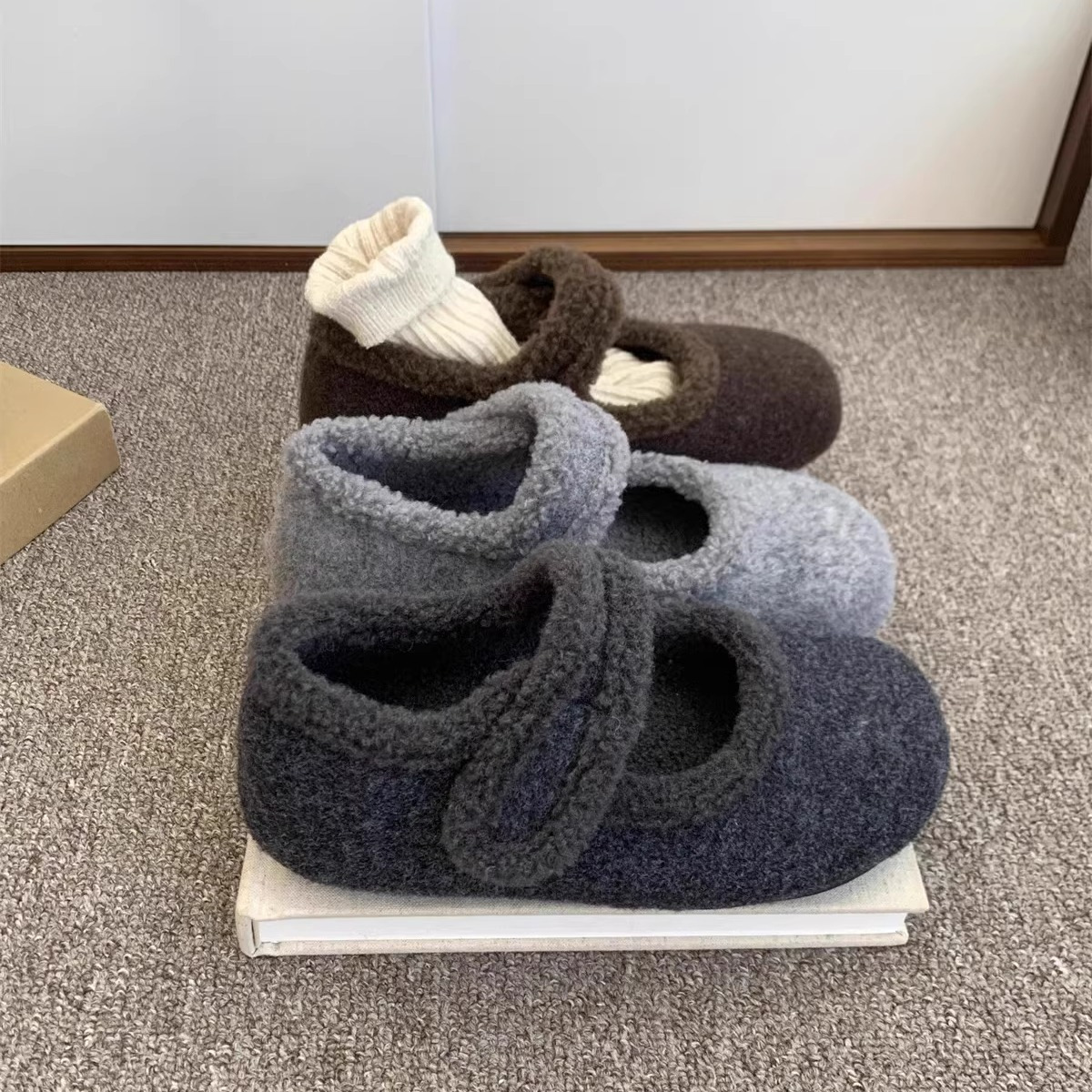 毛绒灰色软底加绒保暖勃肯鞋女2025新款冬季棉鞋复古玛丽珍鞋新款