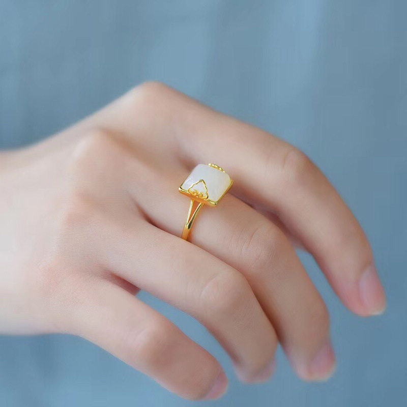 天然和田玉戒指女纯银镶嵌新疆和田玉戒指羊脂白玉