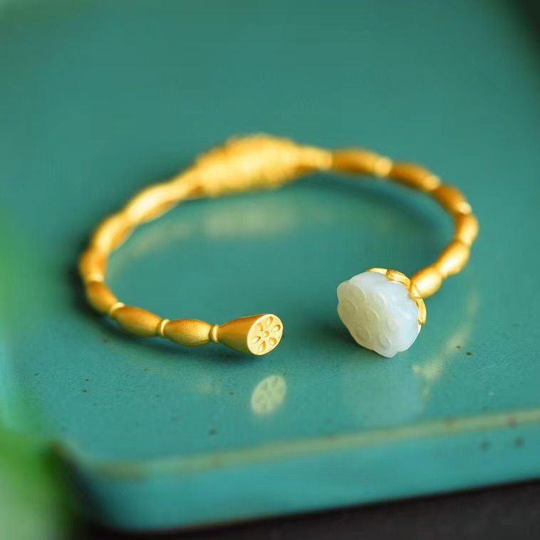 中国风镀18k金莲藕节和田玉手镯轻奢小众 精致莲蓬莲花玉镯女妈妈