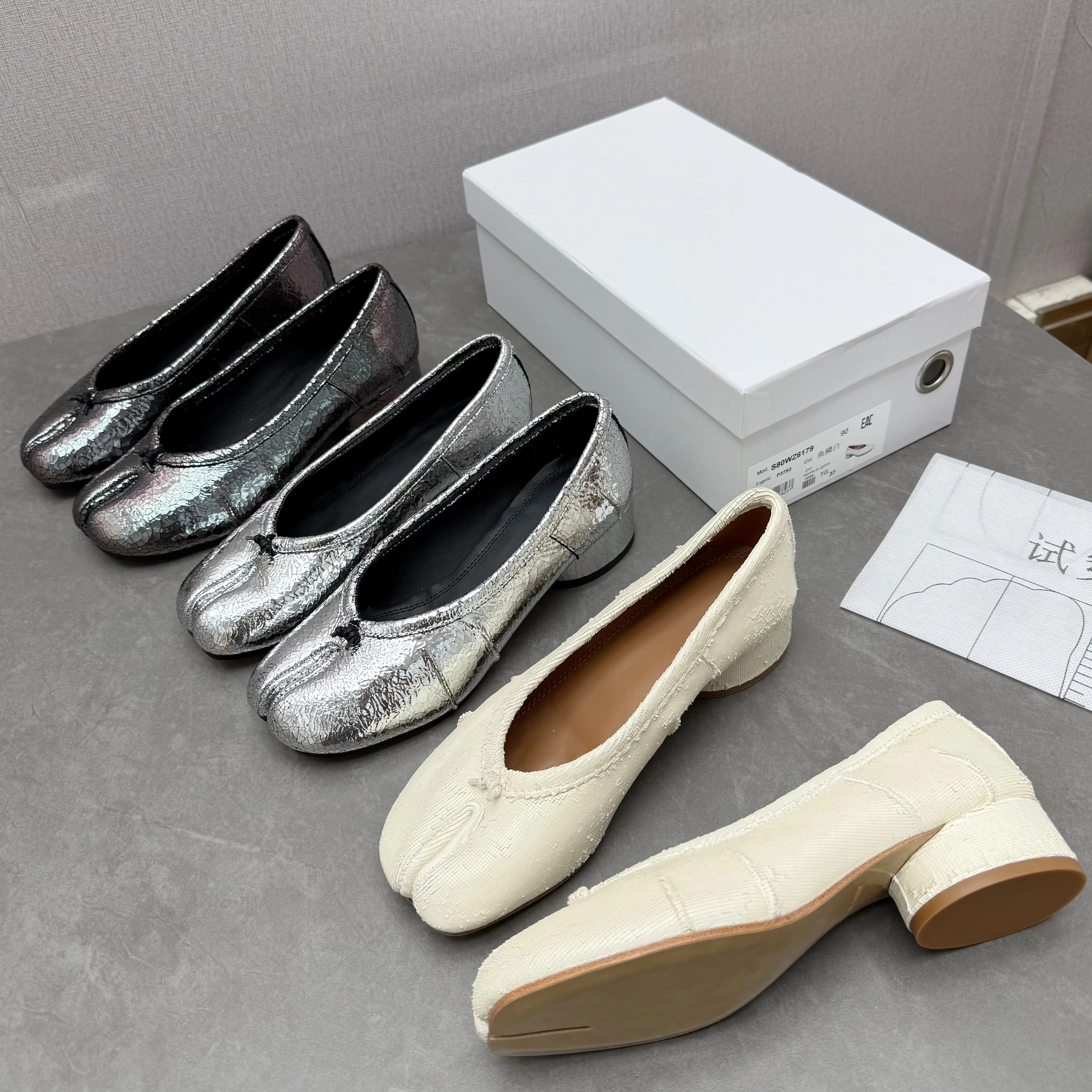 2025新款小众设计感真皮复古分趾粗跟增高女芭蕾舞鞋猪蹄鞋
