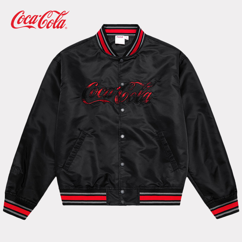Coca-Cola/可口可乐 男女同款 渐变格纹贴布绣美式立领夹克棒球服,男装,夹克,淘宝优惠券,粉丝福利购,淘宝优惠卷