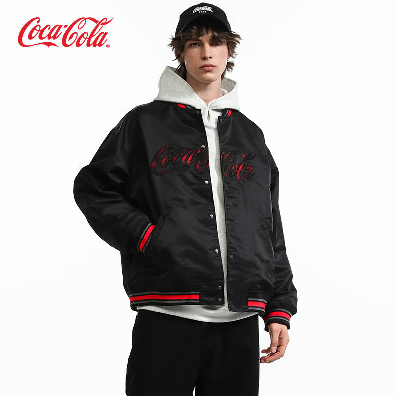 可口可乐立领外套棒球服