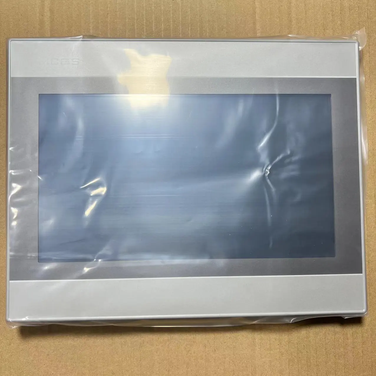 仪价TPC1071Gn昆仑通态人机界面智能操作面板触摸显示屏全新库存