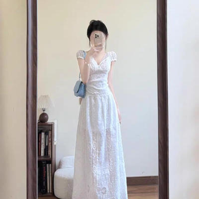 溺水三鱼法式蕾丝拼接白色连衣裙女夏小个子显瘦漂亮掐腰裙长裙