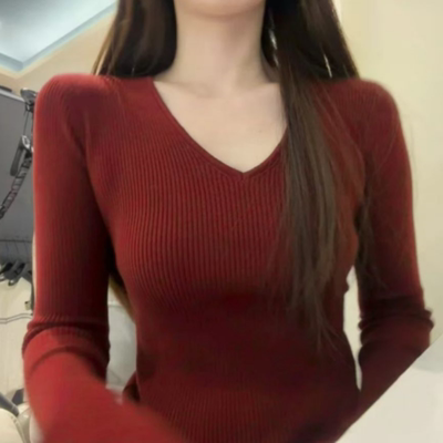 红色V领修身收腰针织衫女长袖