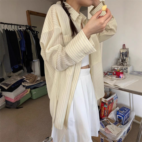 翻领宽松显瘦百搭条纹衬衫东大门