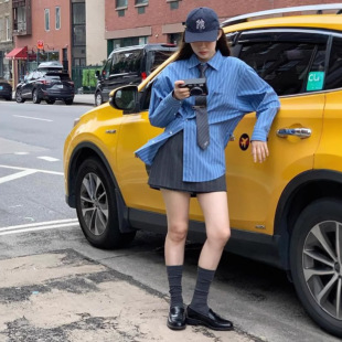 GROVE现H2025春款韩国东大门简约设计感内搭叠穿百搭纯色条纹衬衫