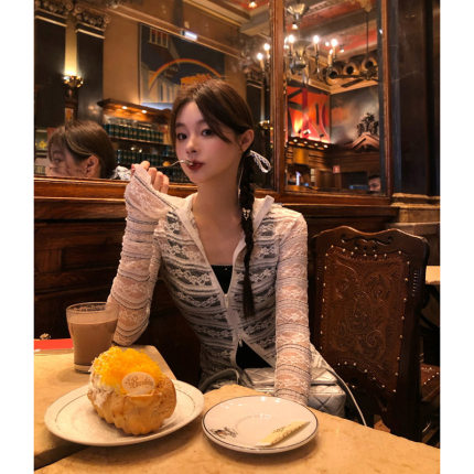 seooocookie现H25秋款韩国东大门蕾丝防晒衣薄款连帽拉链开衫外套