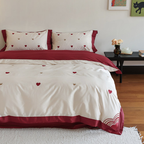 四件套爱心刺绣结婚陪嫁床品