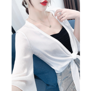 雪纺上衣女夏季薄款2026新款时尚洋气小衫外搭短款喇叭袖开衫