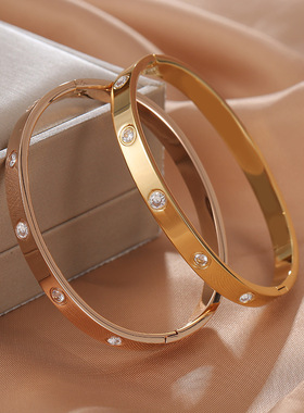 玫瑰金卡扣韩版网红时尚手镯手环高级感饰品