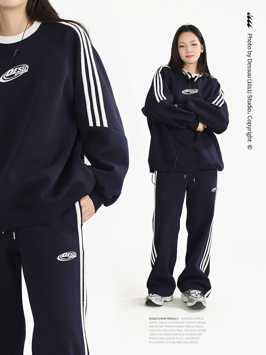 DESSUU 라운드 넥 풀오버 스웨트셔츠 삼선 레이스 웨빙 스포츠 컬리지 스타일 프린트 로고 투피스 세트