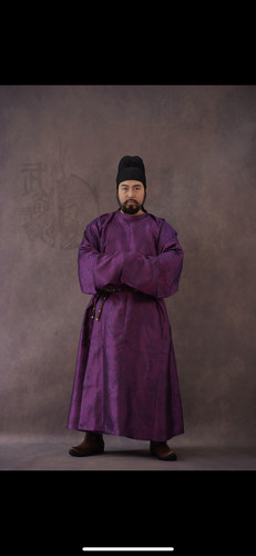 武备寺之金紫光禄大夫紫襴袍 非遗宝相大窠绶带唐宰相襴袍 紫圆领