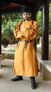 武备寺圆领袍 黄色圆领袍 帝王套装圆领袍 杏黄圆领袍 皇帝圆领袍