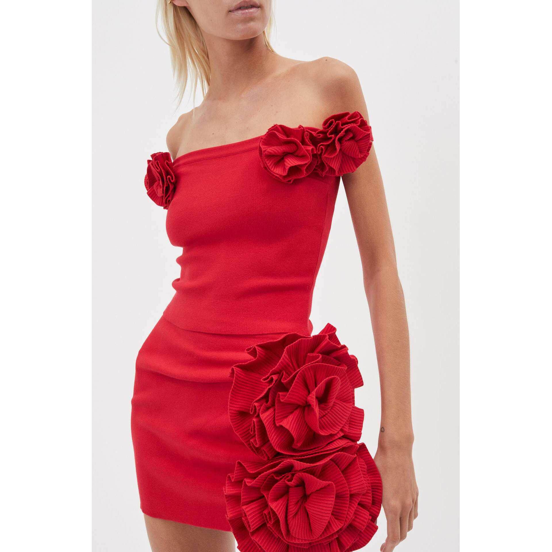 速卖通跨境欧美女装新款气质一字肩花朵红色性感紧身吊带上衣女