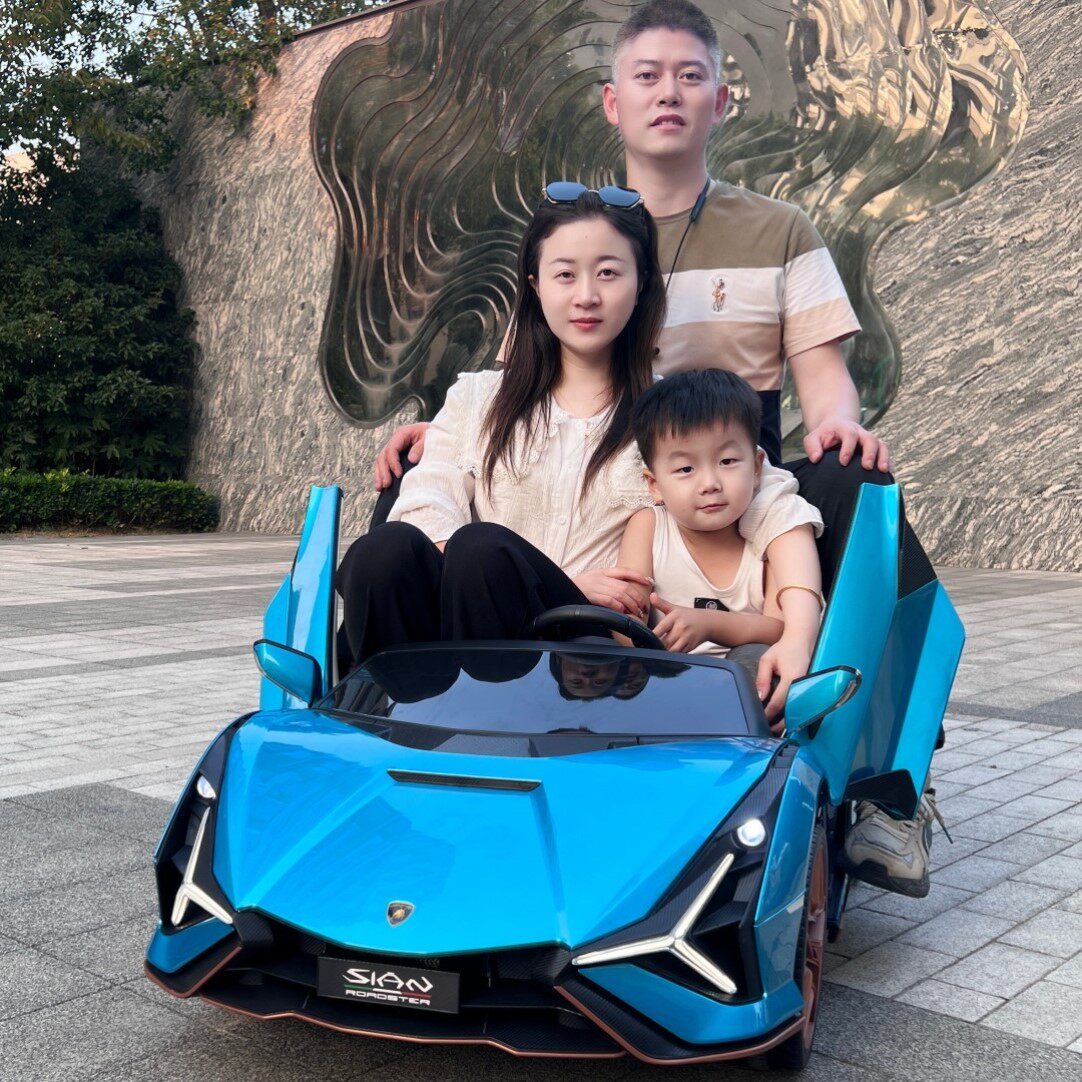 亲子兰博基尼儿童电动车四轮汽车可遥控跑车小孩宝宝可坐人玩具车