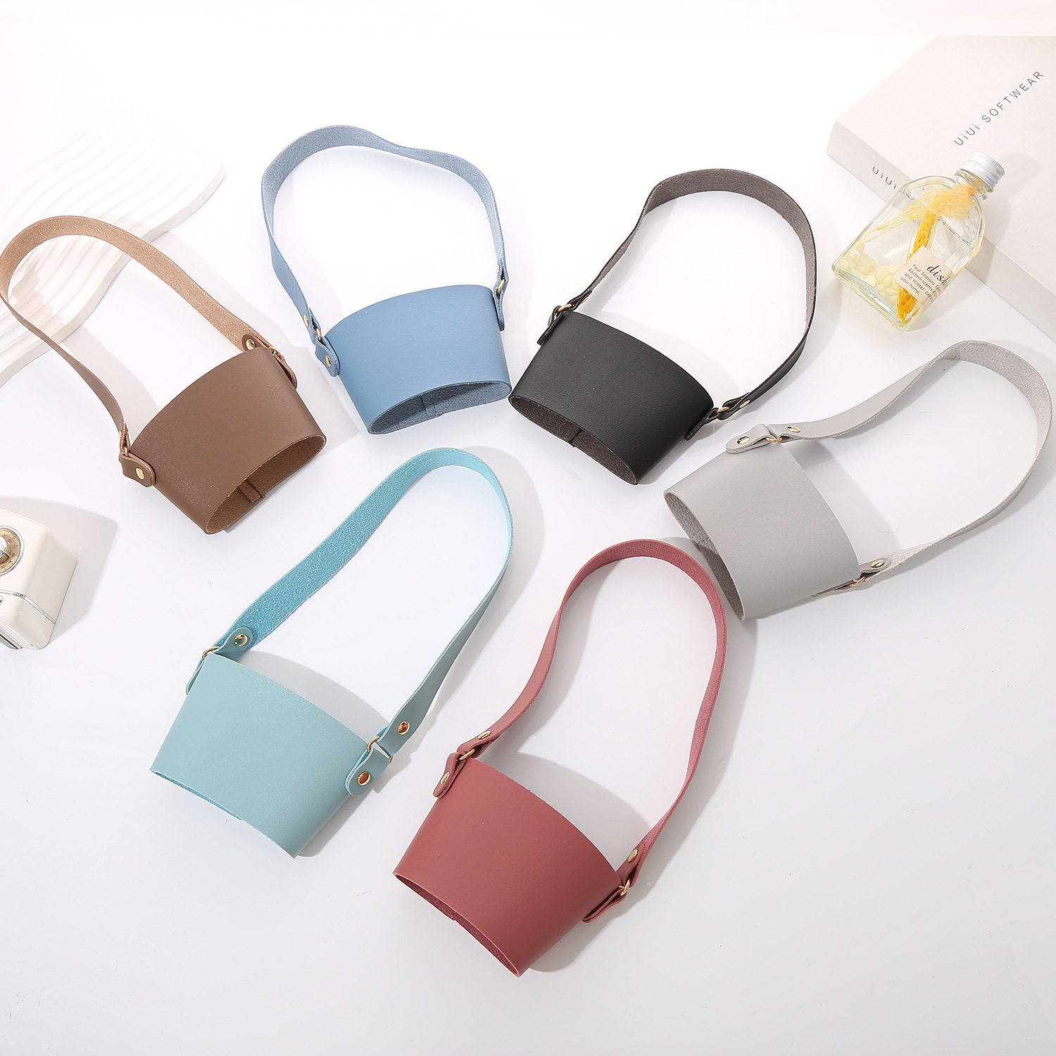 现货奶茶咖啡皮革杯套 式饮料汽水手提袋 隔热隔烫奶茶杯套