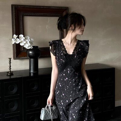 LZY知音 2025初夏穿搭气质女装V领碎花连衣裙女背心裙吊带裙长裙
