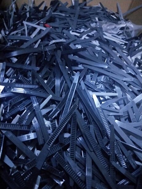 3月26日威海市塑料固定扣钩边角料网络拍卖公告