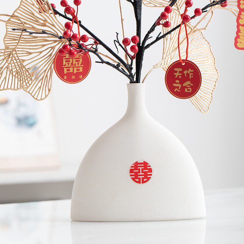圆扁订婚结庆陶瓷花瓶干