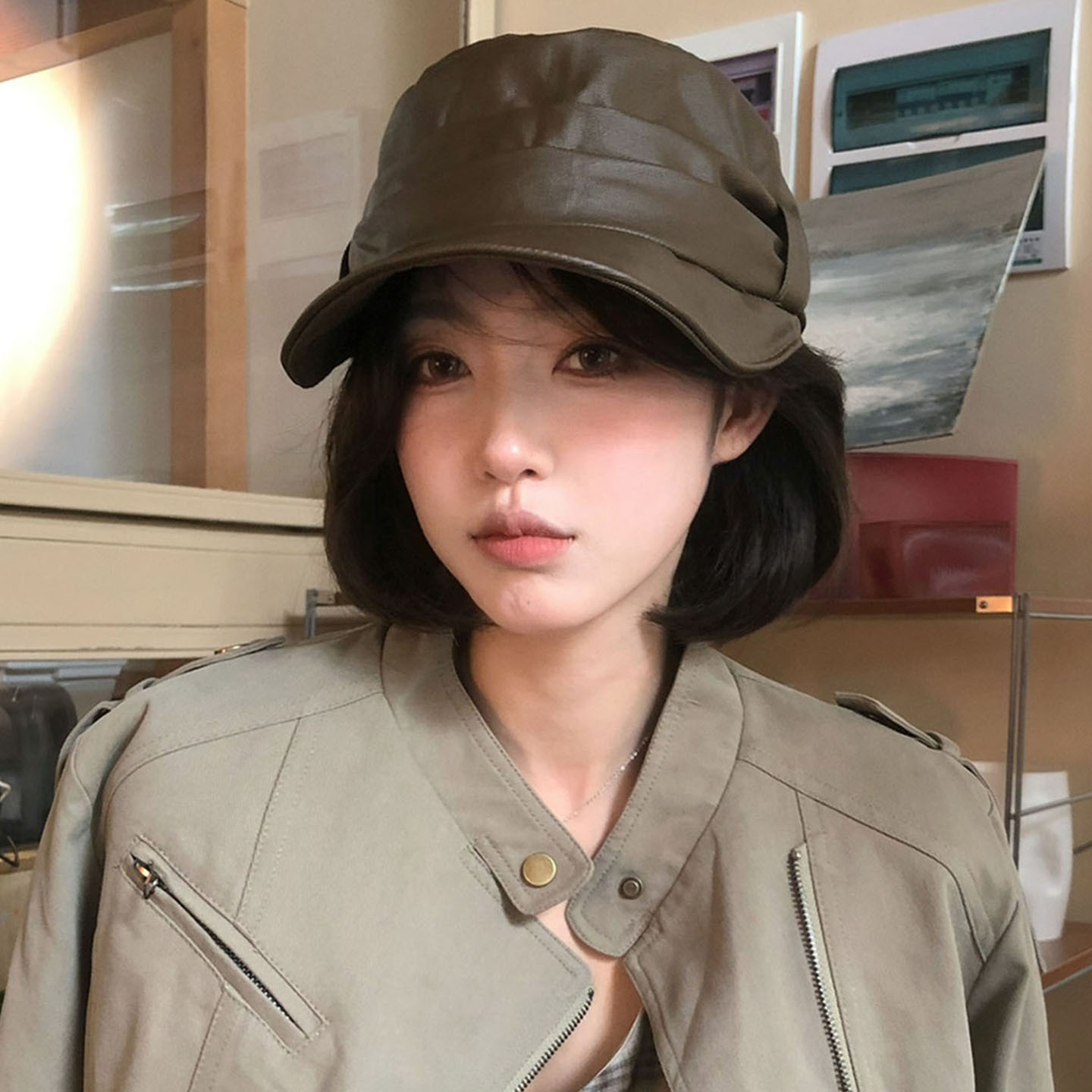 日系复古PU皮马术帽女显脸小