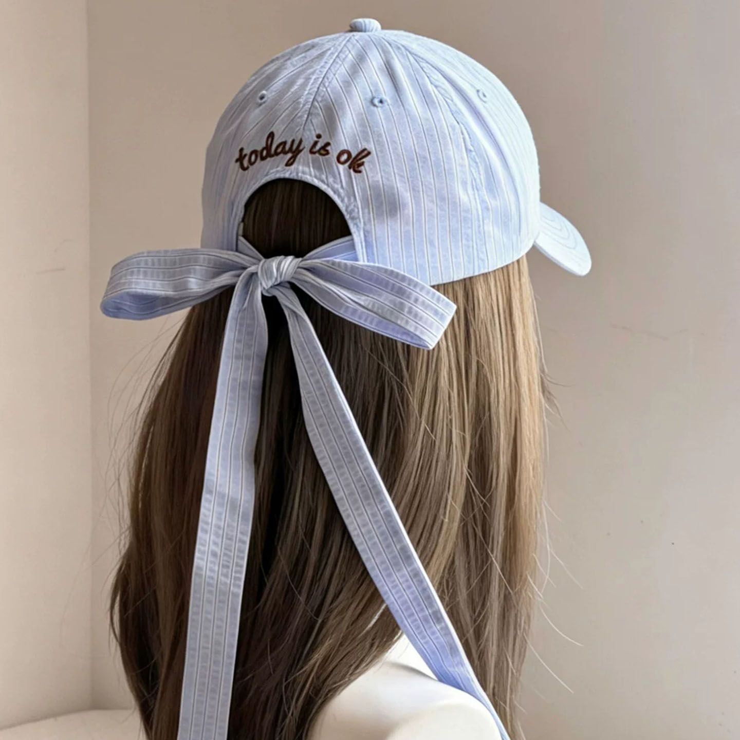 韩系小清新刺绣蝴蝶结鸭舌帽女