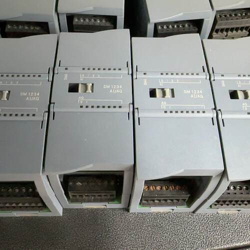 6ES7 234-4HE32-0XB0 SM1234 AI/AQ 工控模拟量模块议价维修