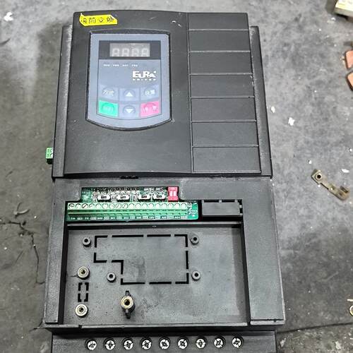 E2000-0110T3 欧瑞变频器 380V 11KW 工控调速设备议价维修