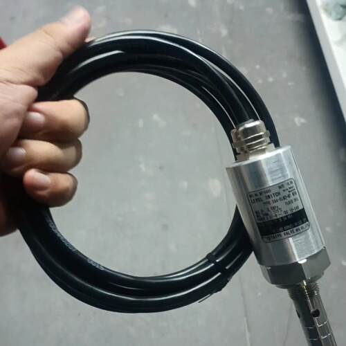 SU4-SLM2-MT M18 液位传感器 工业自动化检测配件议价维修