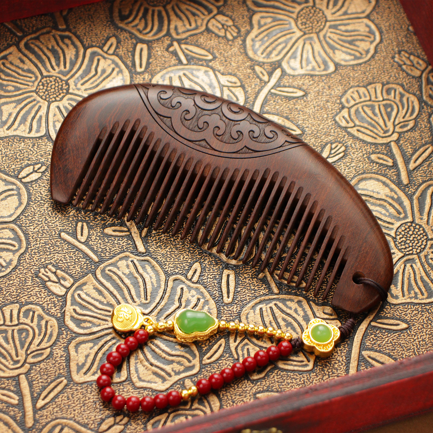 天然金丝檀木雕花梳子按摩梳美发木质梳子小巧便携复古风家庭顺发,家庭/个人清洁工具,梳子/化妆梳/按摩梳,淘宝优惠券,粉丝福利购,淘宝优惠卷