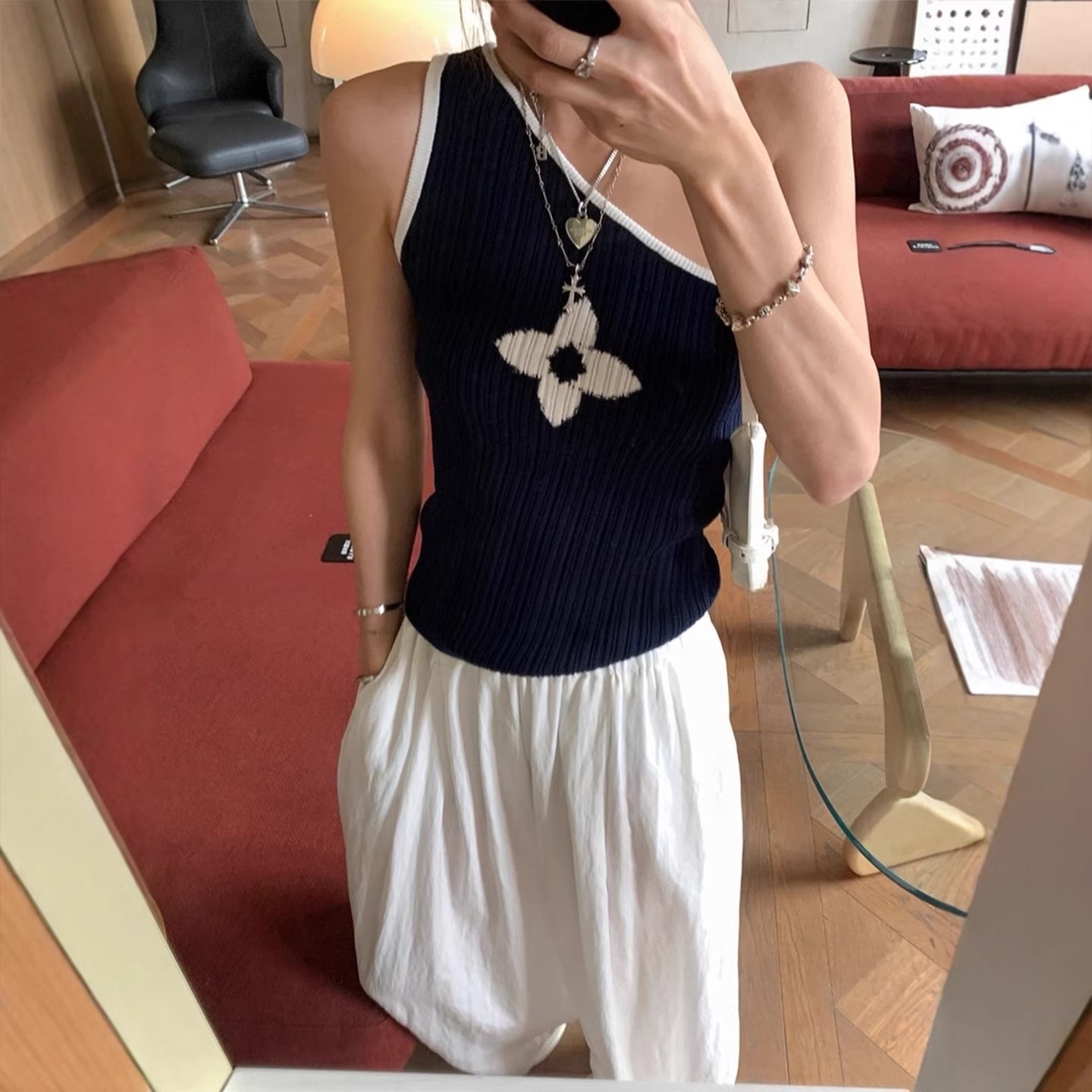 蓝色斜肩吊带背心小众设计感上衣