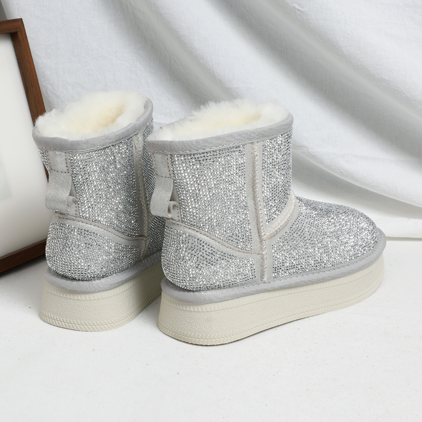 2025冬季新款全羊毛女士雪地靴