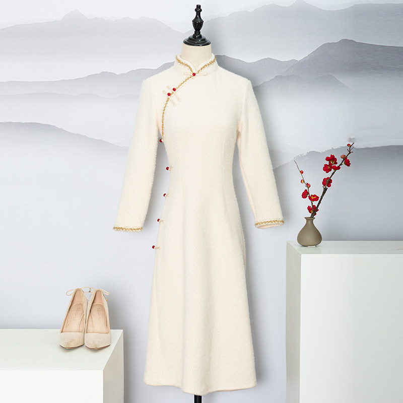 改良旗袍年轻款气质连衣裙女名媛加厚保暖2021年新款秋冬时尚复古