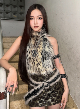 WEIRD PUSS美式复古豹纹毛毛拼接挂脖背心女性感露背百搭辣妹上衣