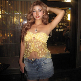 WEIRD PUSS梦幻甜心黄魅轻纱别致花朵抹胸背心女透视百搭上衣清仓
