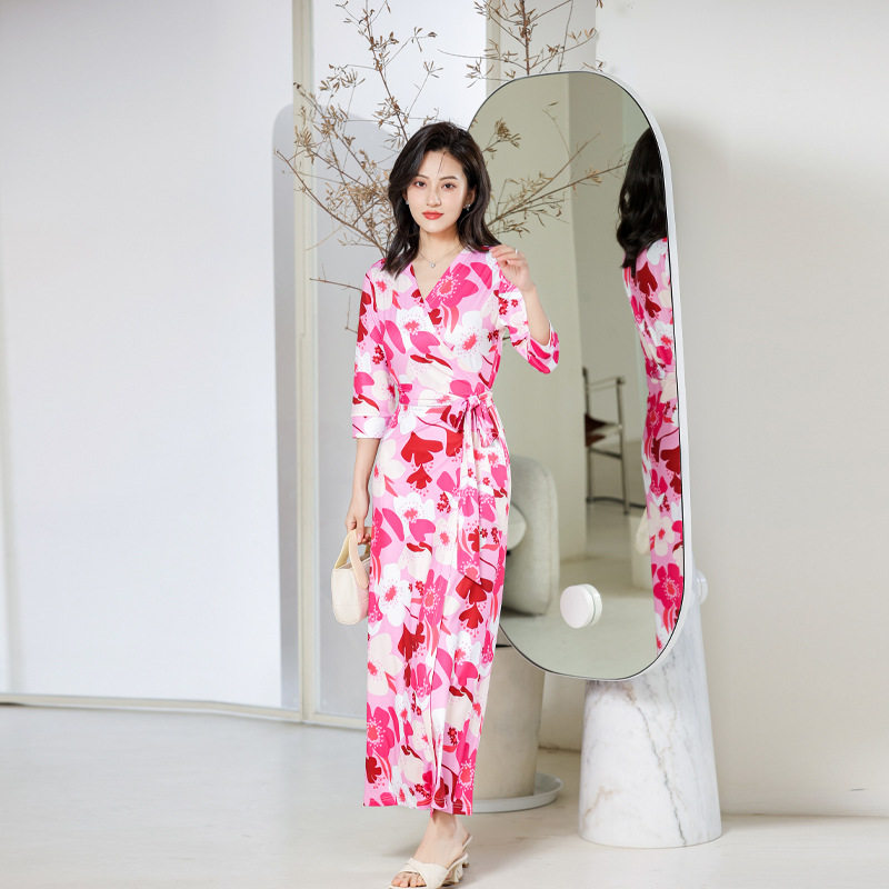 海边度假粉色一片式连衣裙女PG DVF法式浪漫裹身裙2025年夏季新款