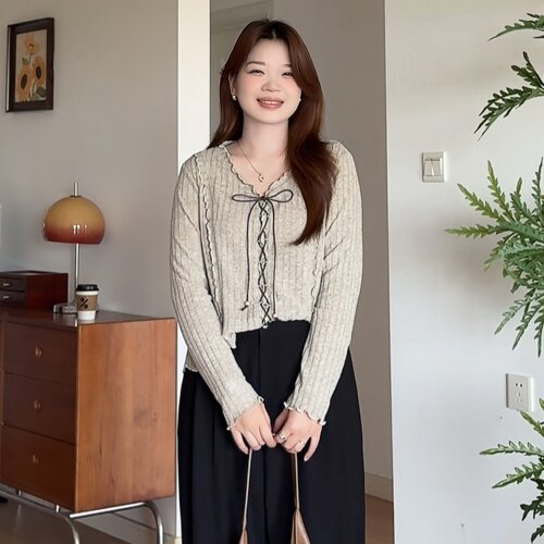 大码女装胖mm肌理感显瘦针织上衣