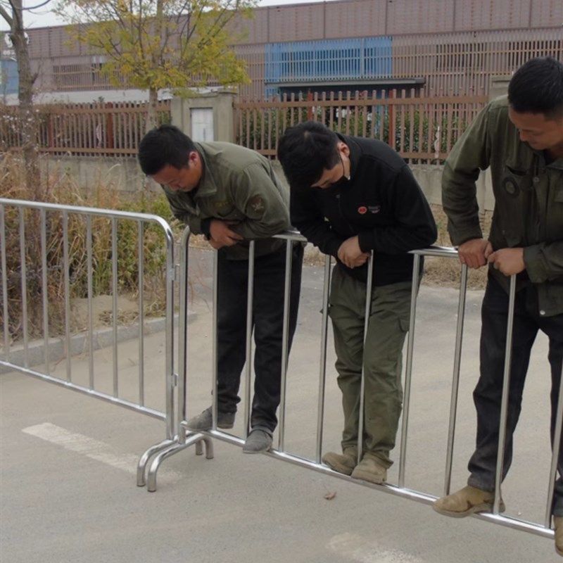 不锈钢铁马护栏户外交通护栏围栏移动安全栏304地铁商场学校隔离,纺织面料/辅料/配套,其他纺织机械,淘宝优惠券,粉丝福利购,淘宝优惠卷