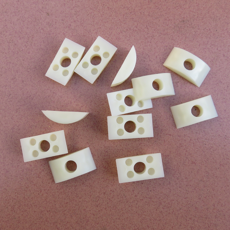 M8半月牙垫片塑料半圆垫圈四合一半月牙螺母大班台连接配件家具五