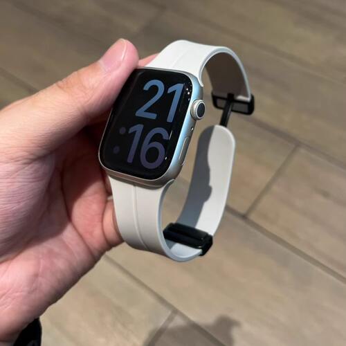 星光色磁吸硅胶适用红米watch6/5/4表带小米手环8/9pro腕带百搭