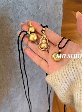 XIN STUDIO沙金福字元宝吊坠祥云福锁黑绳项链福字锁包项链毛衣链