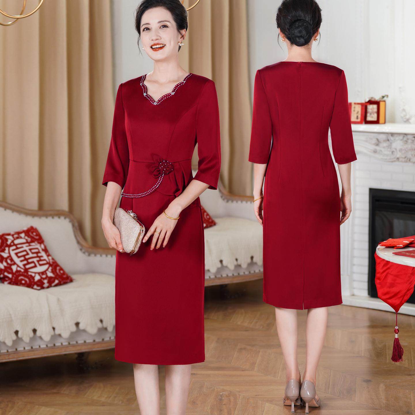 小个子妈妈喜婆婆旗袍婚宴装十月份参加婚礼高端红色结婚礼服裙子