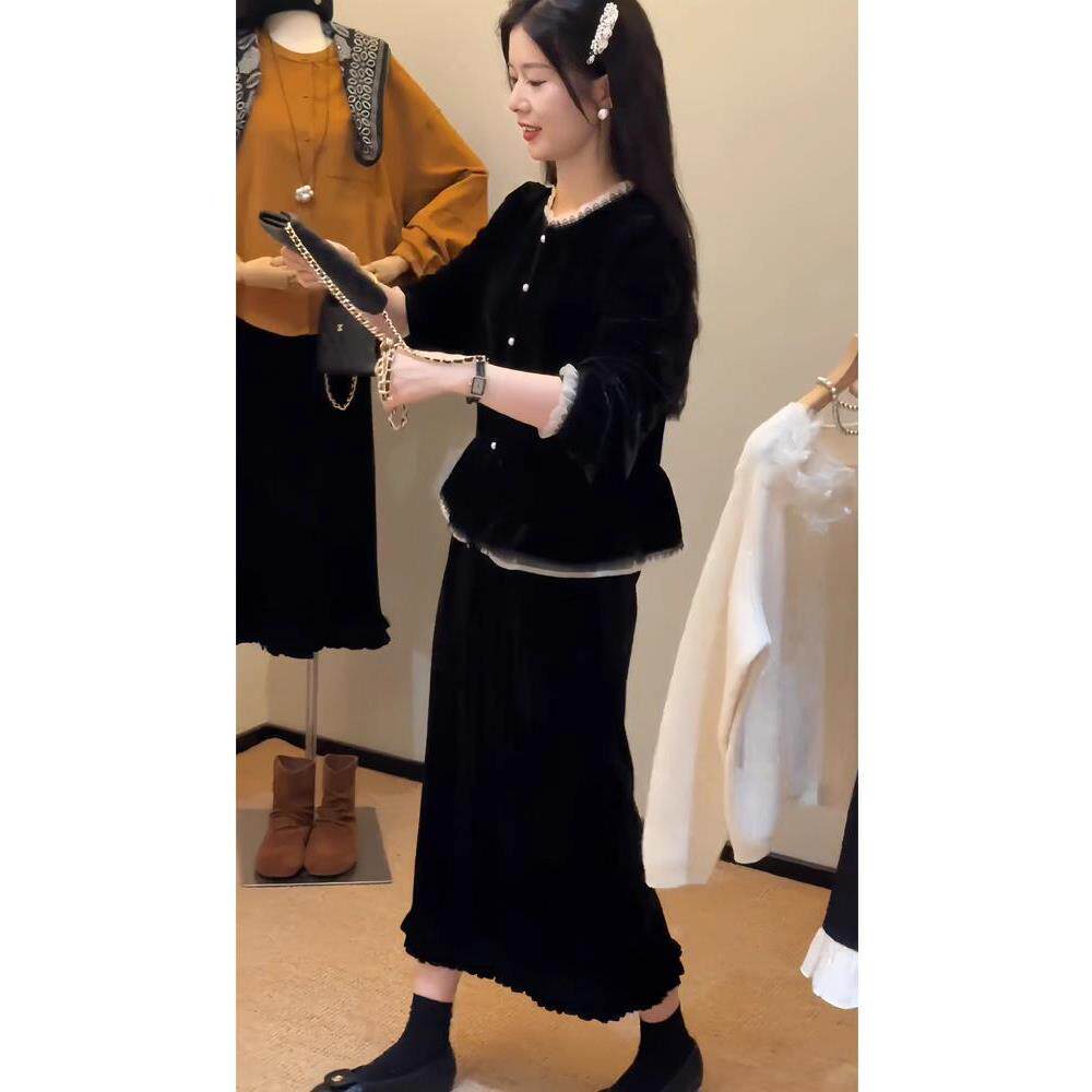 MONLOUVE气质一整套ootd穿搭高级感法式轻熟风丝绒花边收腰衬衫半