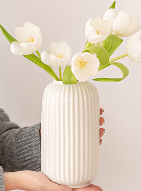 花瓶摆件客厅插花陶瓷轻奢高级感宜家白色白瓷复古法式郁金香玫瑰