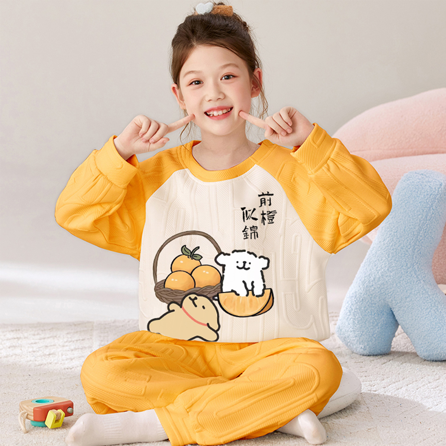 女童冬季夹层棉家居服线条小狗