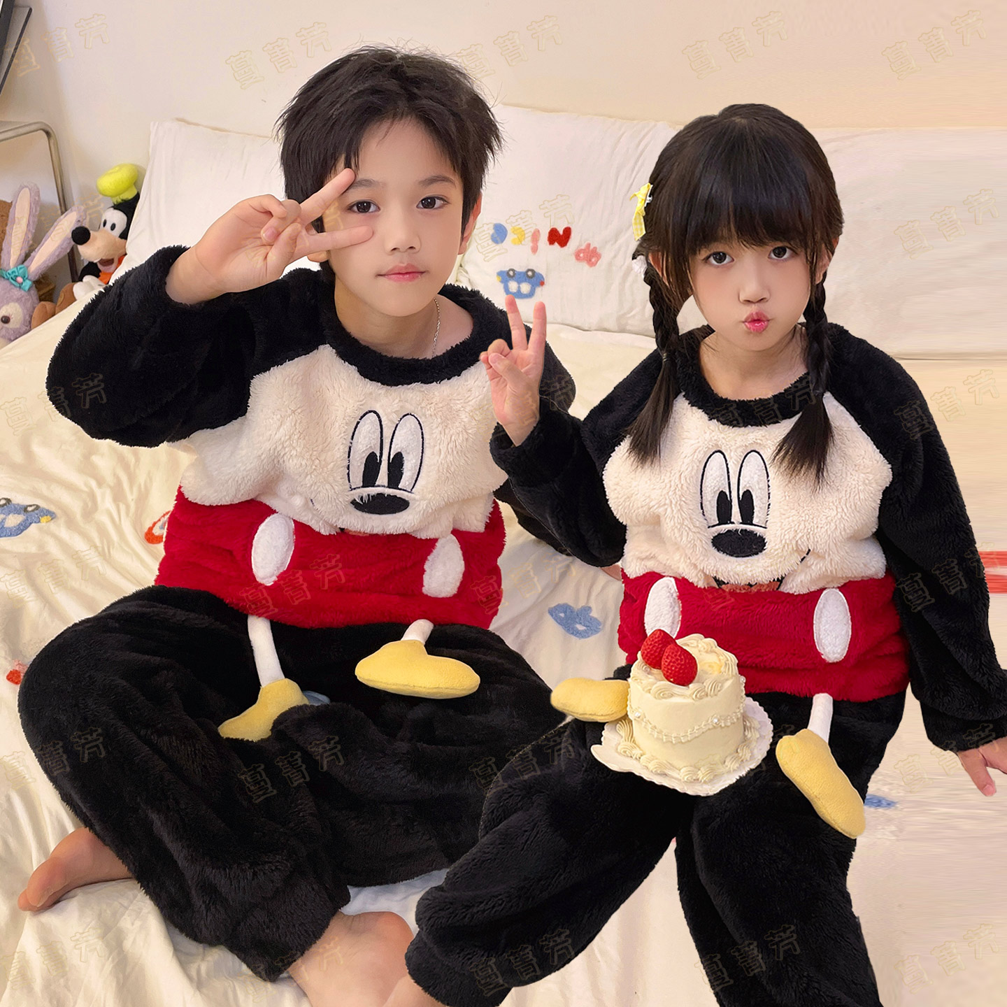 米奇儿童秋冬季珊瑚绒加厚家居服