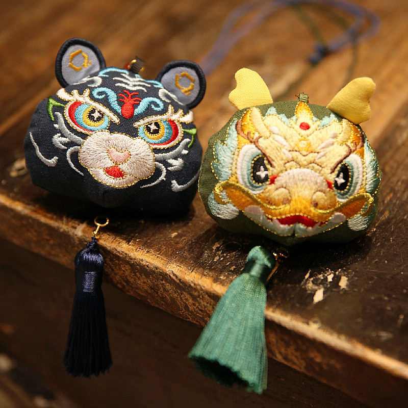 速发清明端午节挂香手工立体刺绣青件头香囊香包本草艾叶龙袋成品