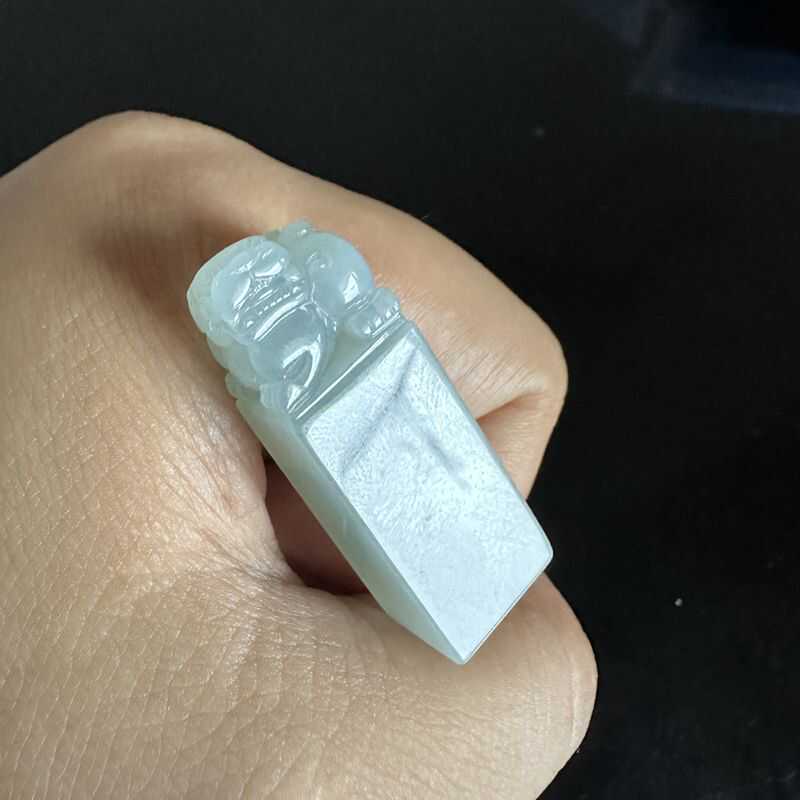 天然缅甸翡翠印章细糯种小摆件