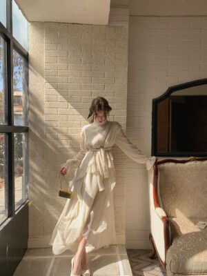 收腰连衣裙设计感长裙